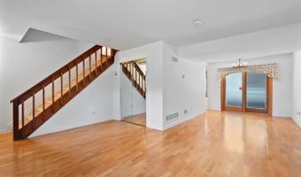 6 WHITEMARSH Ct, Dover, DE 19904
