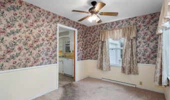 312 S Park Ave, Aurora, MO 65605