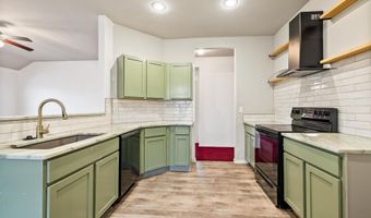4448 Olympic Dr, Benton, AR 72019