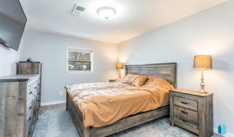 107 E Willow St, Beresford, SD 57004