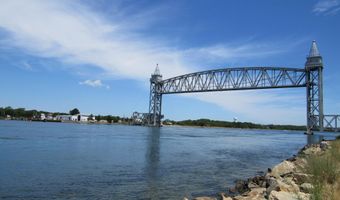 45 Harbor Hill Dr 45, Bourne, MA 02532