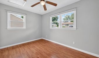 340 Hillcrest Blvd, Ballwin, MO 63021