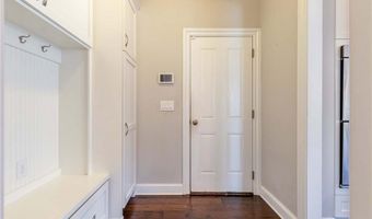 7875 Crownpoint Dr, Alpharetta, GA 30005