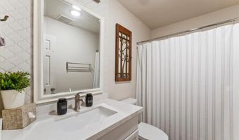 5483 Adobe Falls Rd 7, San Diego, CA 92120