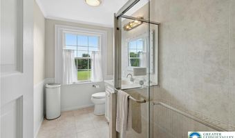 2458 Riverbend Rd, Allentown, PA 18103