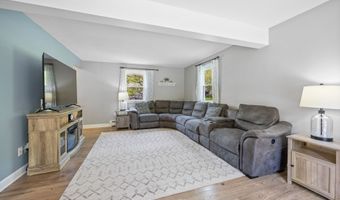 253 Sperry Rd, Bristol, CT 06010