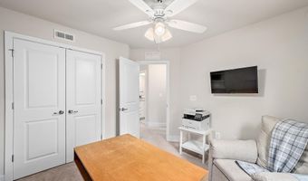 12428 SEA OAKS Ln 4, Berlin, MD 21811