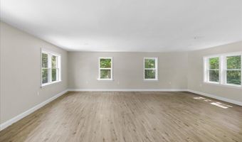 153 Cedar St, Belfast, ME 04915