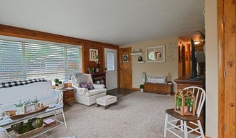 604 Cemetery Rd, Dayton, WY 82836