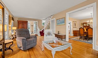 315 Allen Ave, Allenhurst, NJ 07711