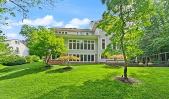 3100 N MONROE St, Arlington, VA 22207