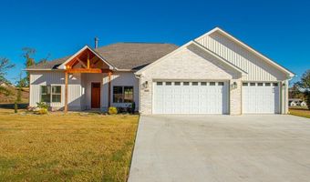 1165 Duke Dr, Bauxite, AR 72011