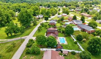 9333 Oak Hill Dr, Ashland, KY 41102