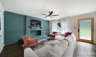 3335 Dunaire Dr, Charlotte, NC 28205