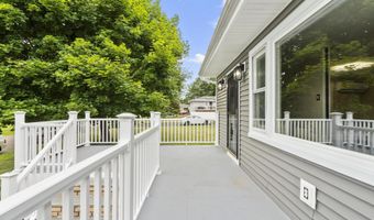 12 Homestead Pl, Branford, CT 06405