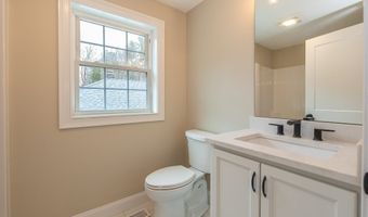 55 Richardson St, Billerica, MA 01821