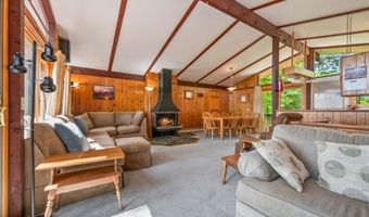 27 Moat Mountain Cir, Bartlett, NH 03812