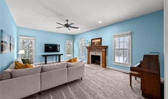 635 Prestige Woods Blvd, Aurora, OH 44202