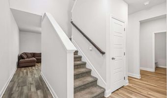 377 Station Overlook Dr, Auburn, GA 30011