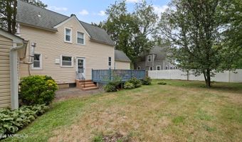 125 Eighth St, Belford, NJ 07718