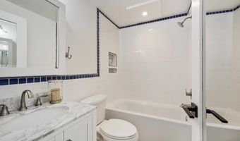2806 FRANKLIN St NE, Washington, DC 20018
