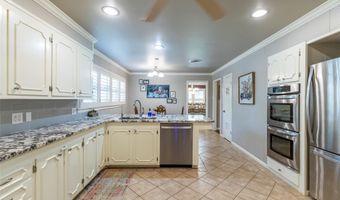 1518 Elmwood Dr, Abilene, TX 79605