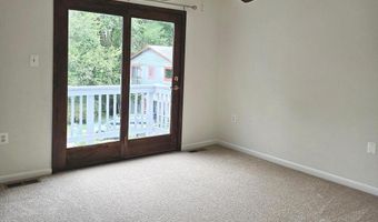 1108 ROCKINGHAM St, Arlington, VA 22205
