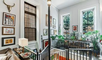 318 BAINBRIDGE St, Philadelphia, PA 19147
