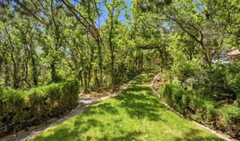 1501 E MAPLE HILLS Dr S, Bountiful, UT 84010