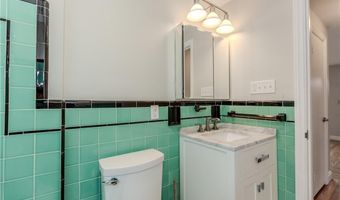 189 Poplar Dr, Cranston, RI 02920