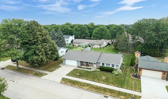 1002 S COVENANT Ln, Appleton, WI 54915