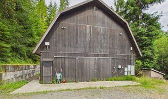 7090 Fickle Hill Rd, Arcata, CA 95521
