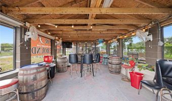 404 EAKER St, Auburndale, FL 33823