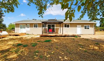 5210 Dino Dr, Anderson, CA 96007