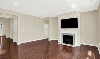 679 Erin Dr, Avon, IN 46123