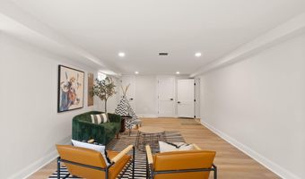 4006 N GLEBE Rd, Arlington, VA 22207