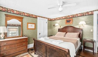 5 Greenhouse Ln, Bradford, NH 03221