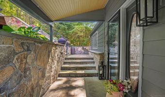 5 Shady Knls, Danbury, CT 06811