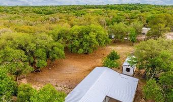 140 Wood Valley Dr, Adkins, TX 78101