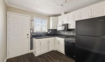 21 Delmont Dr #8, Atlanta, GA 30305