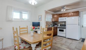 3422 Great Neck Rd, Amityville, NY 11701