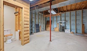 14 E Point Rd, Albrightsville, PA 18210