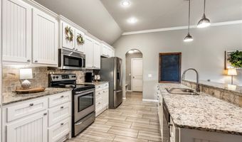 4002 SW Flatrock Cv, Bentonville, AR 72713
