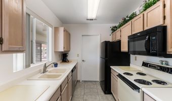 6381 S CHAMPIONSHIP Dr, Chandler, AZ 85249