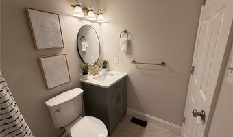 7633 Genesta St, Affton, MO 63123