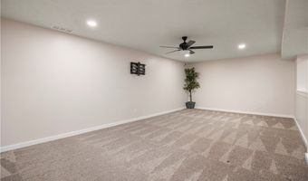 160 Eagle Cir, Amherst, OH 44001
