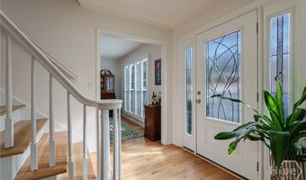 196 Avalon Dr, Athens, GA 30606