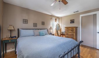 14 Hotchkiss Dr, Bristol, CT 06010
