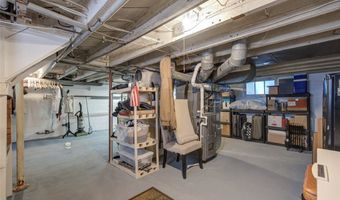 611 West St, Amherst, OH 44001