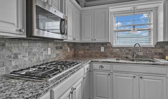 701 Hayes St St, Altus, OK 73521